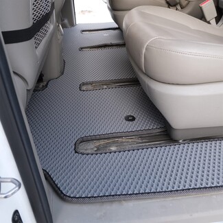 Коврики на KIA Carnival III 9 мест и 11 мест 2014 - 2021 в Вологде Коврики на KIA Carnival III 9 мест и 11 мест 2014 - 2021 в Вологде