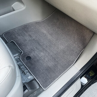 Коврики на KIA Carnival III 7 мест 2014 - 2021 в Вологде Коврики на KIA Carnival III 7 мест 2014 - 2021 в Вологде