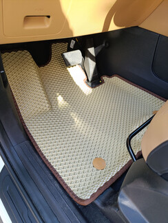 Коврики на KIA Carnival IV 8 мест 2020 - 2025 в Вологде Коврики на KIA Carnival IV 8 мест 2020 - 2025 в Вологде