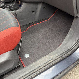 Коврики на Opel Corsa D 2006 - 2014 в Вологде Коврики на Opel Corsa D 2006 - 2014 в Вологде