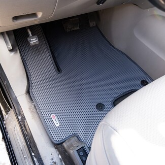 Коврики на KIA Carnival III 9 мест и 11 мест 2014 - 2021 в Вологде Коврики на KIA Carnival III 9 мест и 11 мест 2014 - 2021 в Вологде