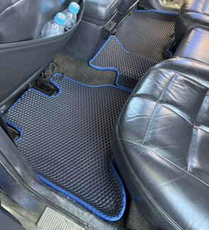 Коврики на Jeep Grand Cherokee (ZJ) 1992 - 1999 в Вологде Коврики на Jeep Grand Cherokee (ZJ) 1992 - 1999 в Вологде