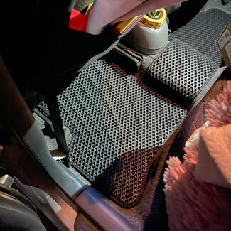 Ворсовые коврики на Toyota Vitz I 1998 - 2005 в Вологде Ворсовые коврики на Toyota Vitz I 1998 - 2005 в Вологде