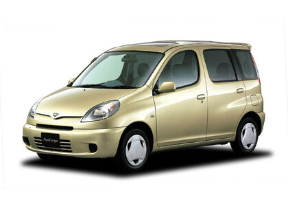 Коврики на Toyota Yaris Verso 1999 - 2006 в Вологде